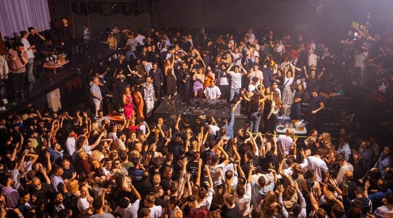 Escape İstanbul کلاب