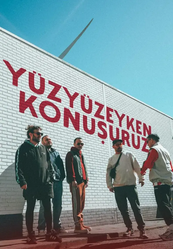کنسرت Yüzyüzeyken Konuşuruz Konseri در آنتالیا در The Sponge Performance Hall