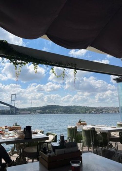 اسلایدهای رستوران کایتان لانژ