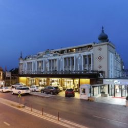 کاور رستوران دریایی ماوی بالیک