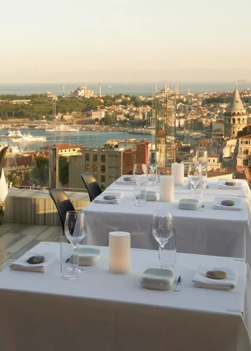 اسلایدهای رستوران نئولوکال