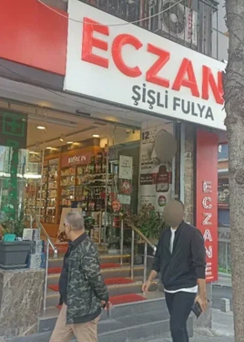 اسلایدهای داروخانه شیشلی فولیا