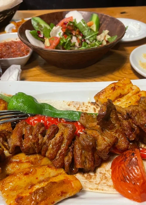 Bayram Usta Yaprak Kebap، آنکارا