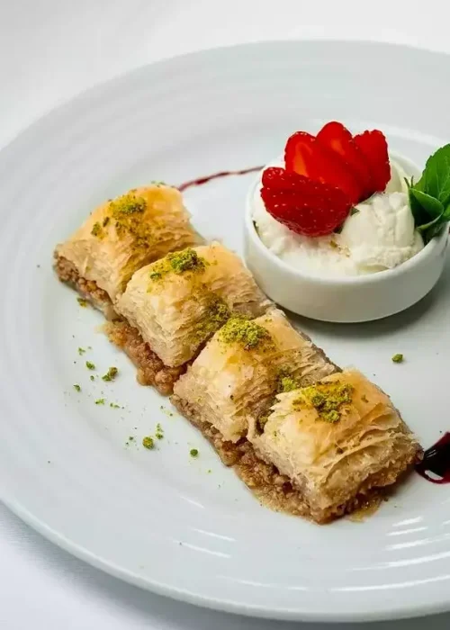 Antalya Balıkevi، رستوران آنتالیا