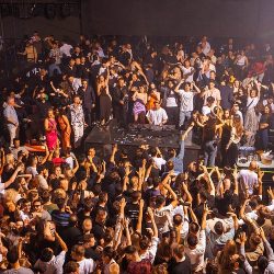 کاور اسکیپ کلاب