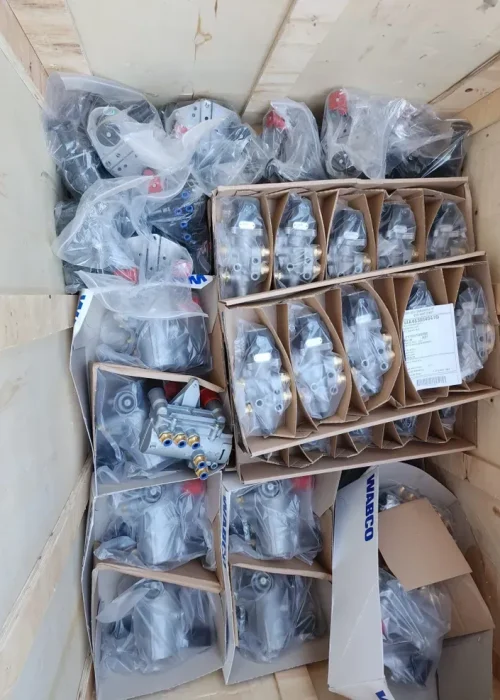 imgi_100_rs=w_740,cg_true,m