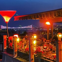 کاور رستوران روف مزه ۳۶۰