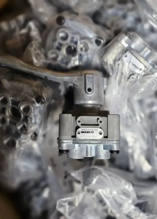 imgi_91_rs=w_740,cg_true,m