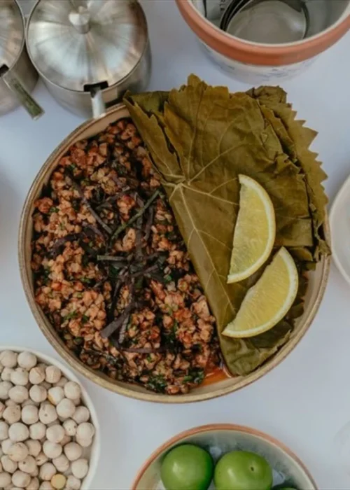 Aslında Meyhane، ازمیر