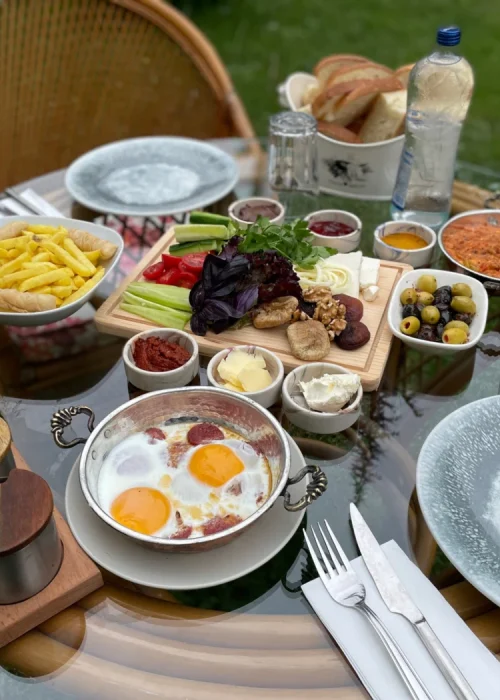 Farah Restorant، ساکاریا