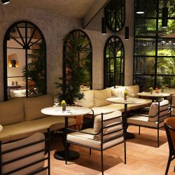 کاور رستوران استرادا