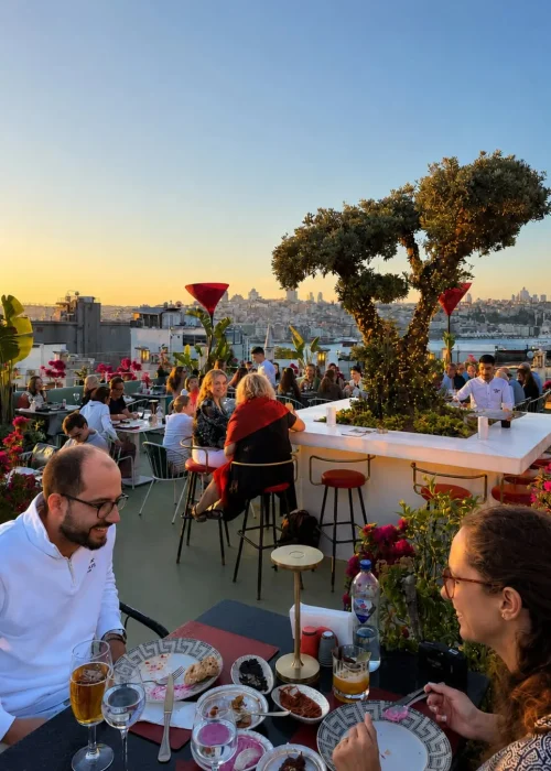 رستوران Roof Mezze 360 5